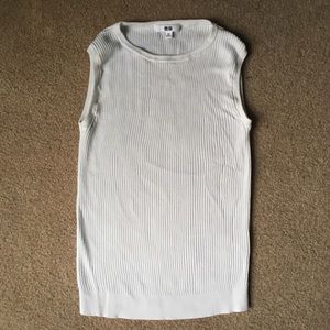 Uniqlo white ribbed shirt